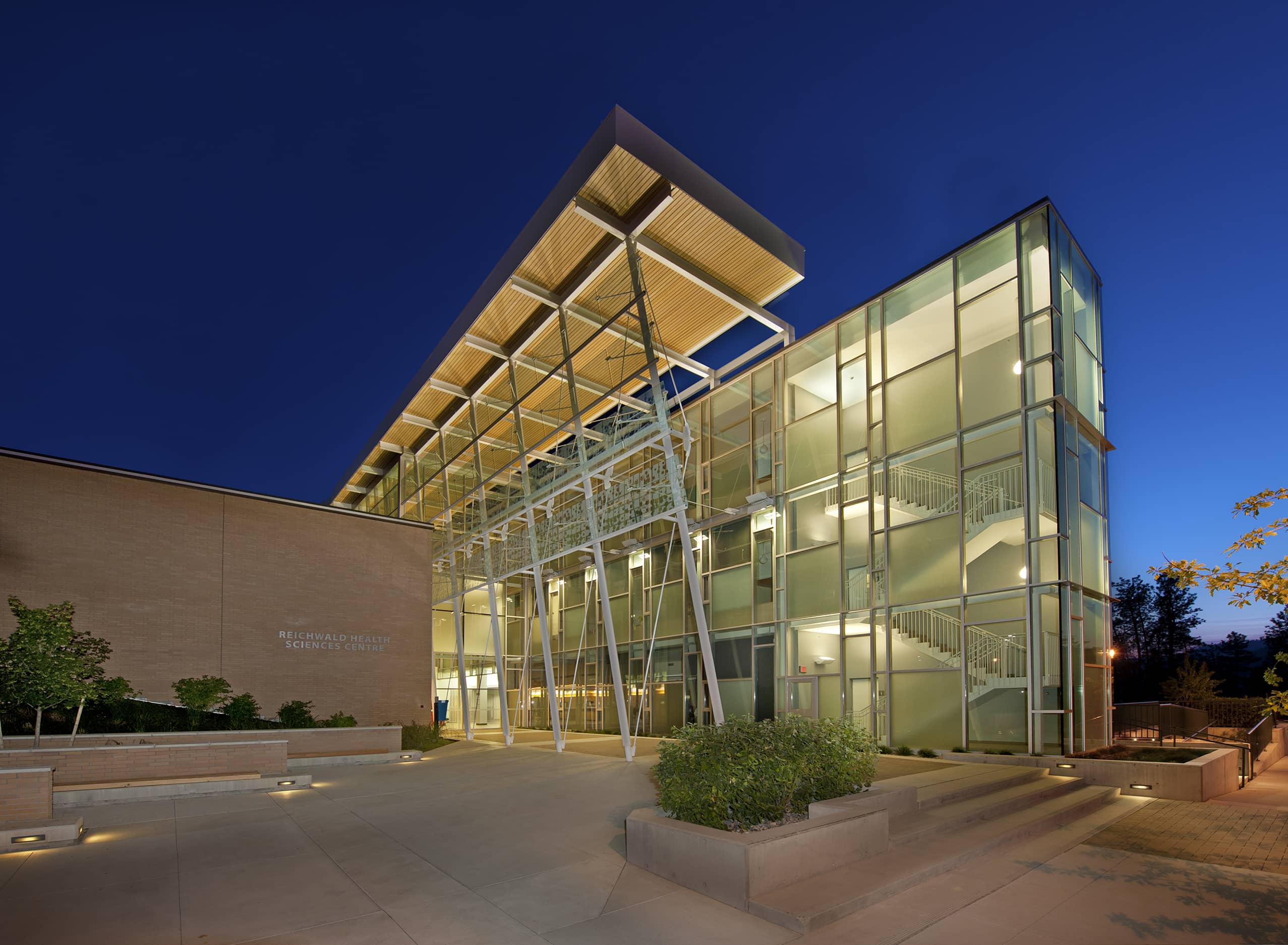 bbp ubco health sciences exterior night